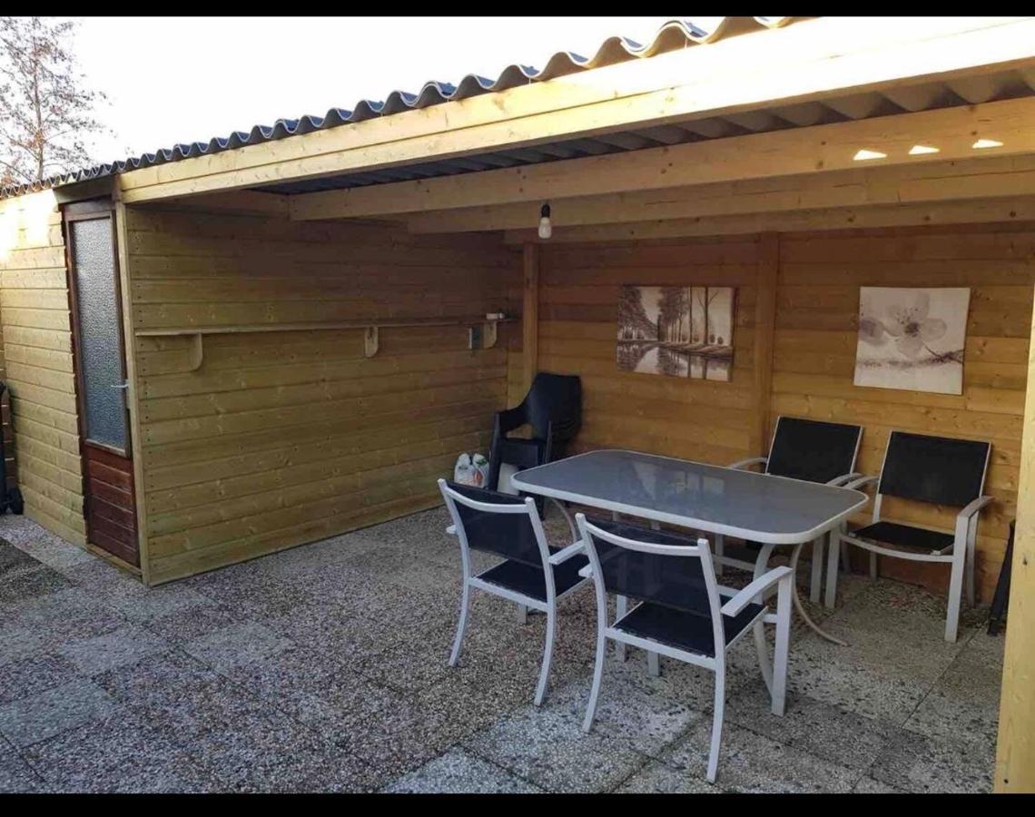 Cozy chalet in Opmeer near Amsterdam&Beach Buitenkant foto